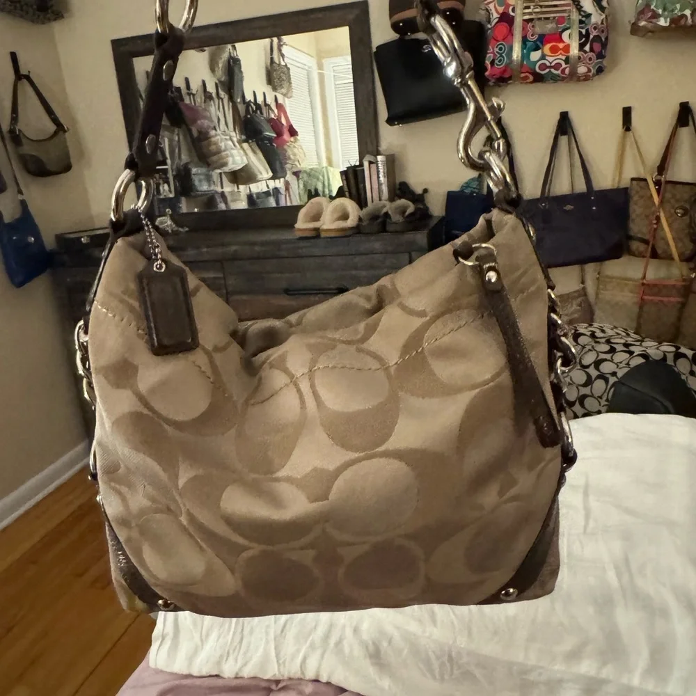 Coach Beige Signature Canvas Hobo with Brown Leather Trim - Picture 9 of 11